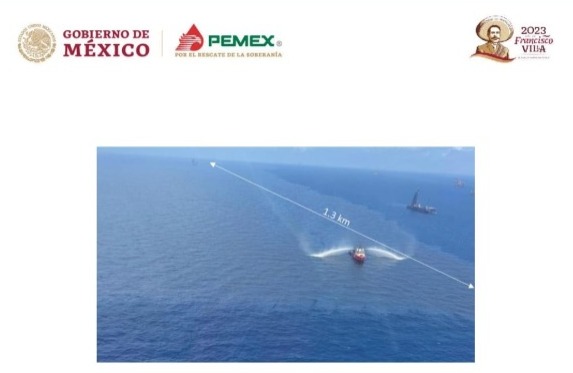Pemex también aseguró que el área de la mancha de aceite de 400 kilómetros cuadrados era “una estimación de mala fe”, que en realidad se había afectado un área de apenas 0.06 km2.