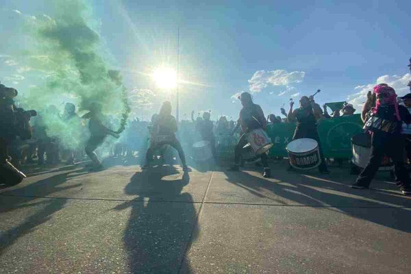 contingentes en el zocalo por la marcha para exigir aborto