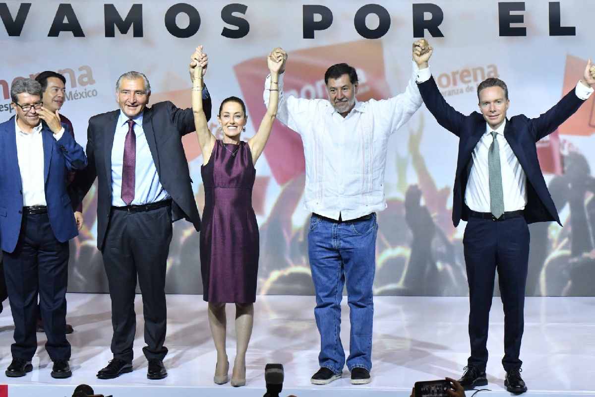 Ebrard Morena encuesta Morena