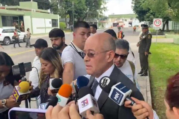 El fiscal de Nayarit, Petronilo Díaz Ponce, aseguró que mantendrá colaboración con la FGR.