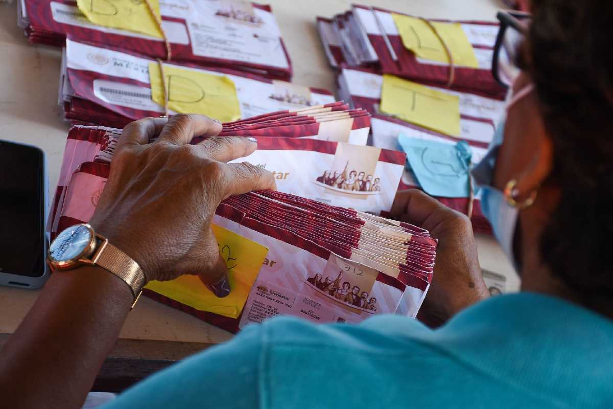 Jóvenes Construyendo el Futuro.