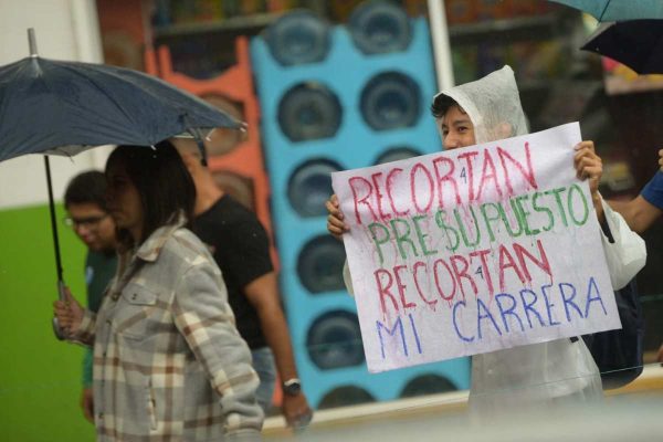 protesta Conahcyt becas posgrado