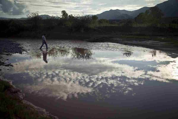 Rio sonora contaminación