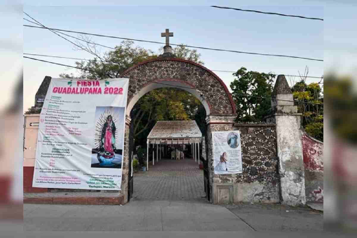Atrio del convento del siglo XVI de Yautepec, Morelos.