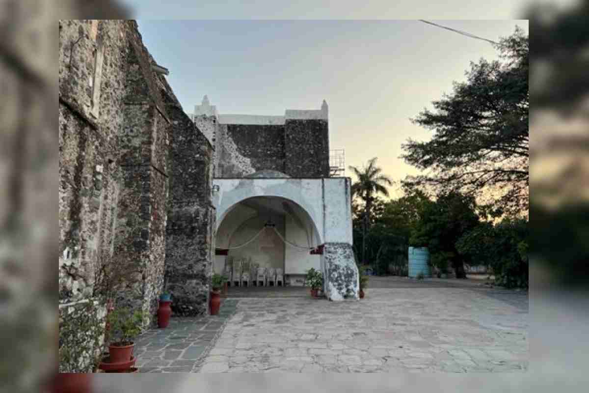 Exterior del Convento del siglo XVI en Yautepec, Morelos.