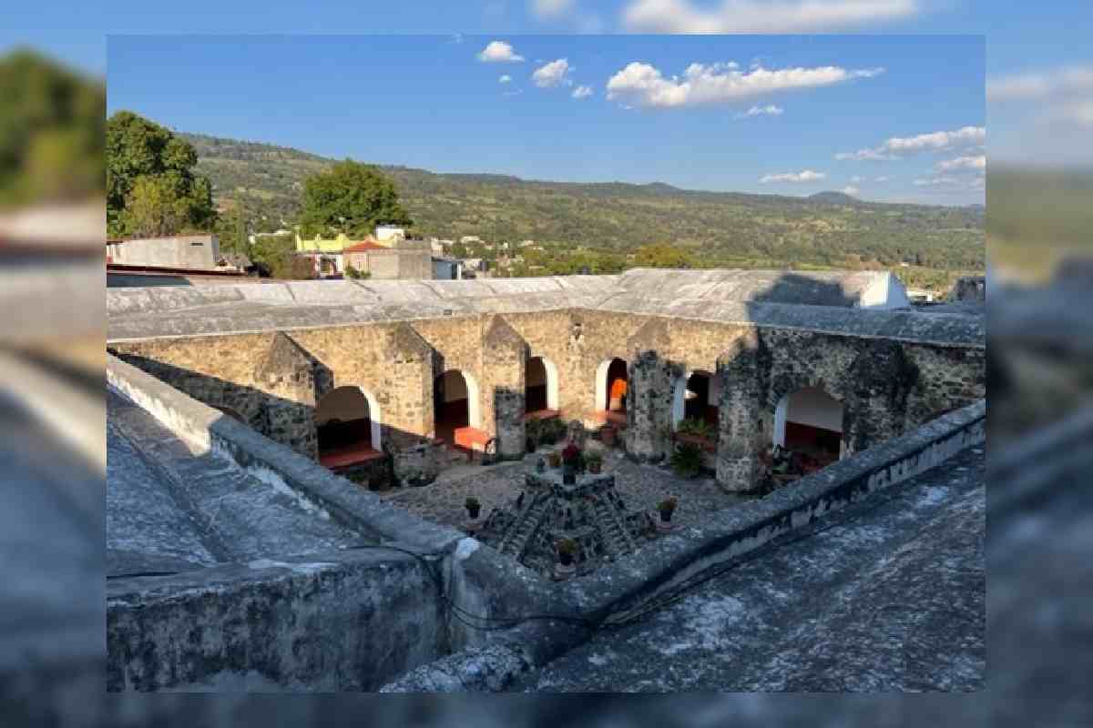 Claustro del Convento de la Purificación, en Tlanepantla, Morelos.