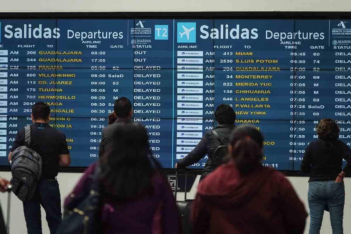 Grupos aeroportuarios privados pagarán más por concesiones, será el 9