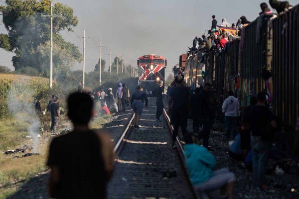 ministra-esquivel-programa-quedate-en-mexico-migrantes