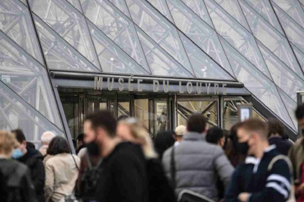 museo del Louvre