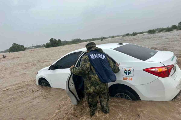 La Marina activó su plan de prevención para Sinaloa y Sonora.