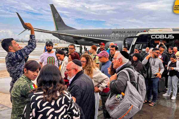 Sedena evacua a mexicanos de Israel