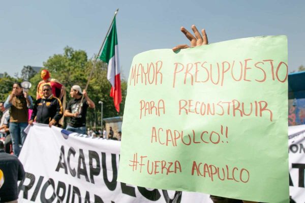 caravana acapulco palacio nacional