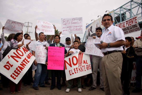 Melesio Cuén Ojeda en una manifestación. Foto: Cuartoscuro