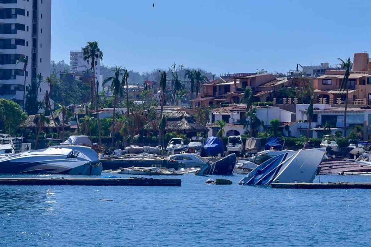 pescadores-acapulco-otis-huracan-comienzo