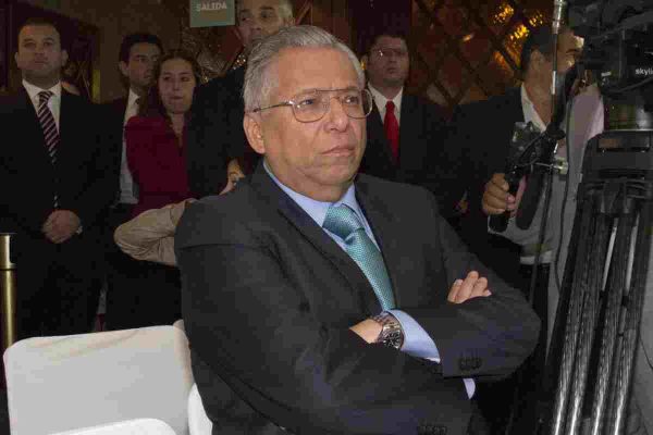 Ramón Sosamontes fue vinculado a proceso por el delito de uso indebido de funciones.