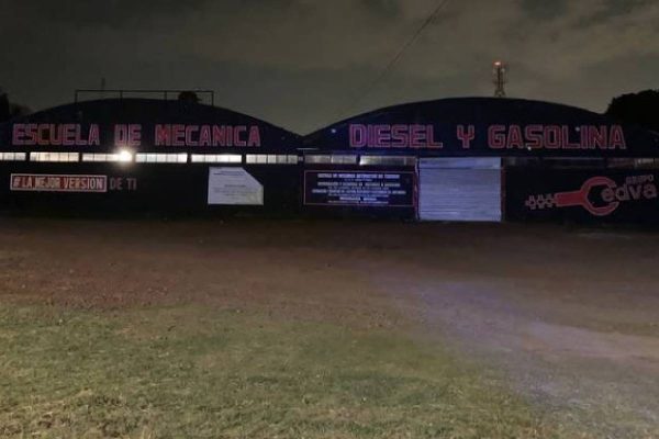 Escuela de Mecánica Automotriz CEDVA, en Texcoco, Estado de México