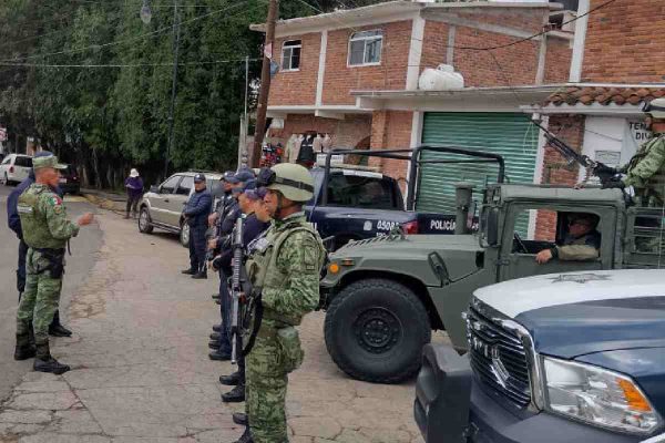 Militares y policías en el Edomex