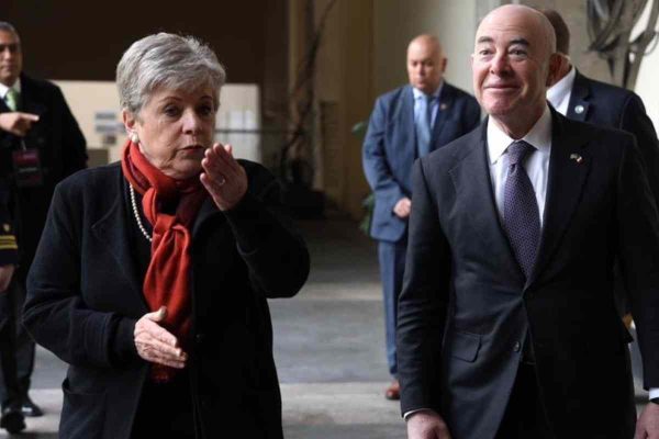 Alicia Bárcena y Alejandro Mayorkas