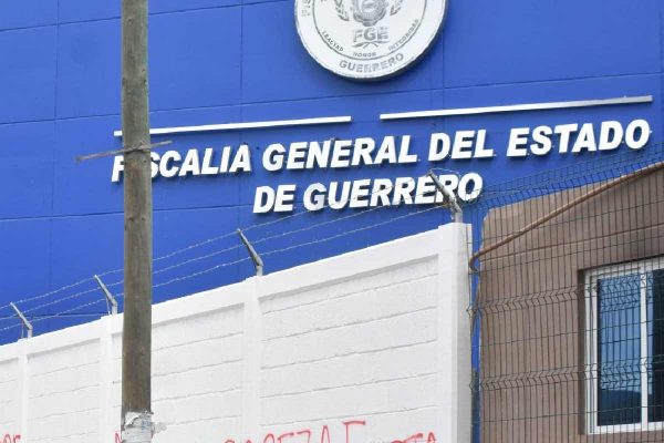 Edificio de la Fiscalía General de Guerrero.