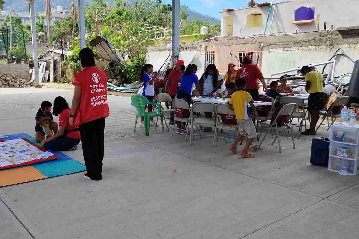 huracan otis acapulco infancias