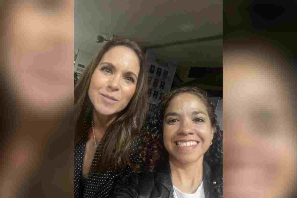 Lucero junto a Maika Torres