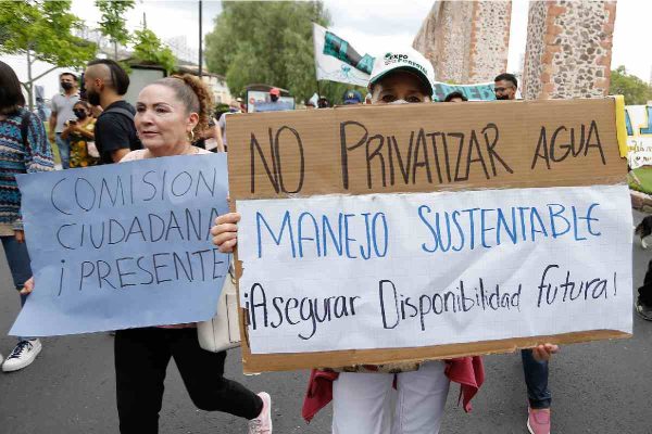 Protesta por el agua en Querétaro.