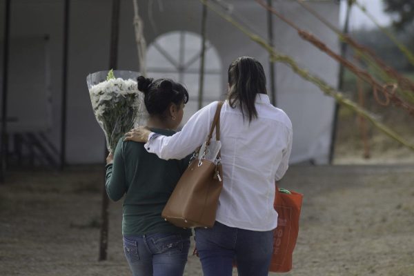 Familiares de las víctimas de la explosión en Tlahuelilpan, Hidalgo.