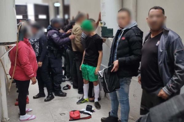Migrantes cubanos localizados en un domicilio en Tultepec, Edomex.