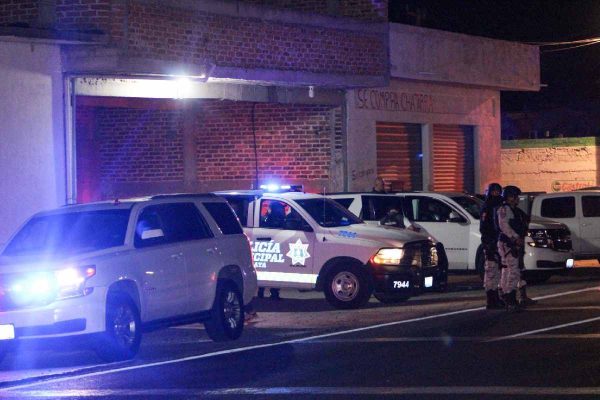 Operativo en Celaya, Guanajuato, tras ataque que dejó cuatro policías municipales muertos.