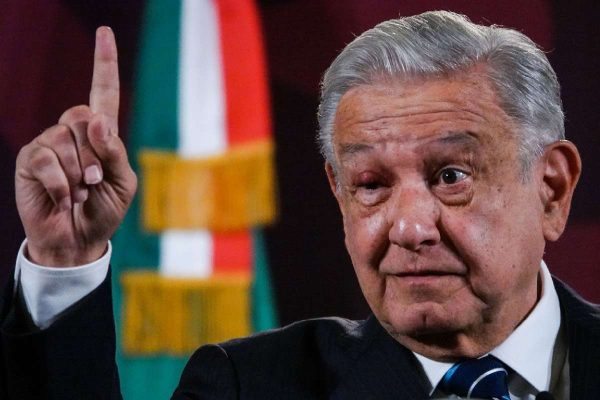 El presidente Andrés Manuel López Obrador (AMLO) hablando sobre el subsidio para la luz en Sonora.
