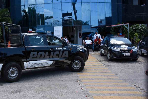 Protesta de policías de Campeche.