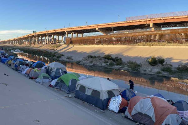 campamento migrantres ciudad juárez
