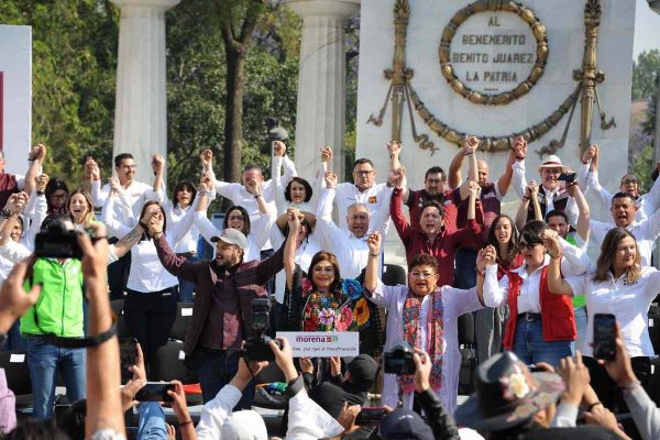 Clara Brugada estuvo en el arranque de campaña de los candidatos de Mornea a las 16 alcaldías de la CDMX