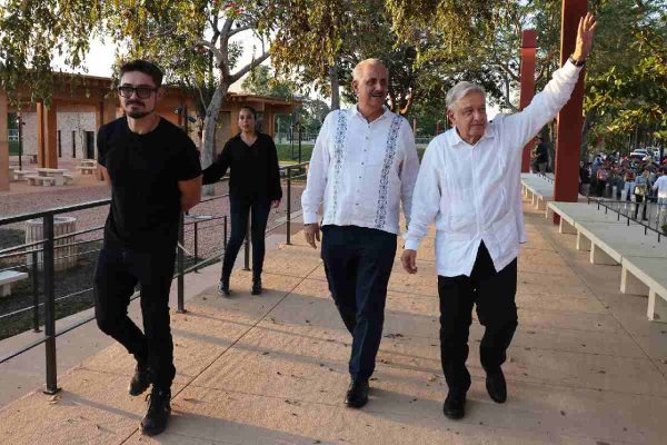 AMLO en la inauguración del Malecón de Villahermosa, Tabasco.