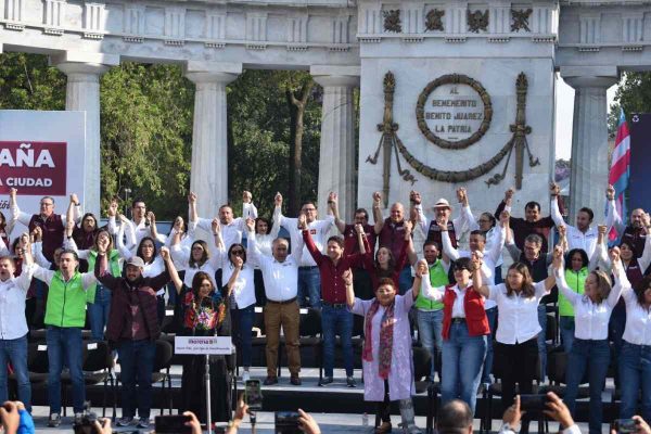 Morena arrancó su campaña local en el Hemicilico a Juárez
