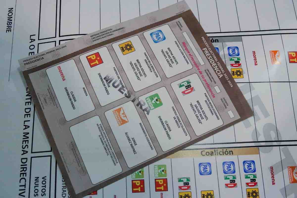 Impresión de primeras boletas el 1 de marzo para Proceso Electoral Federal 2024. Foto: INE