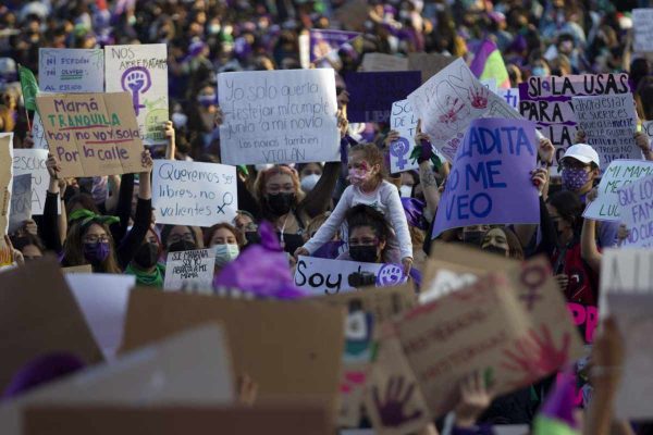 marcha 8m operativo CDMX