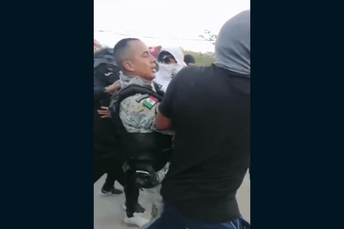 normalistas ayotzinapa patrullas guardia nacional