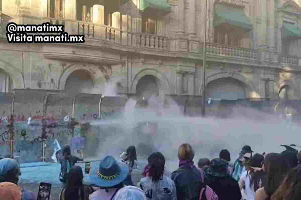 policía 8M Puebla