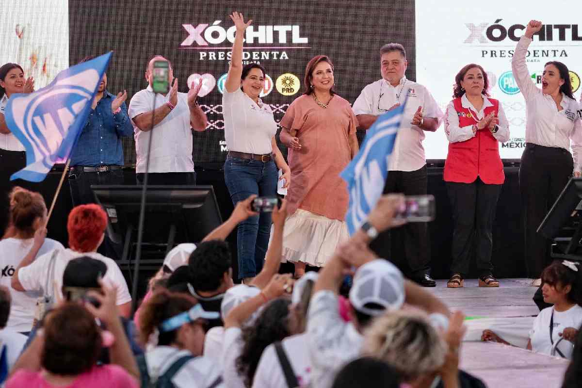 xochitl galvez playa del carmen