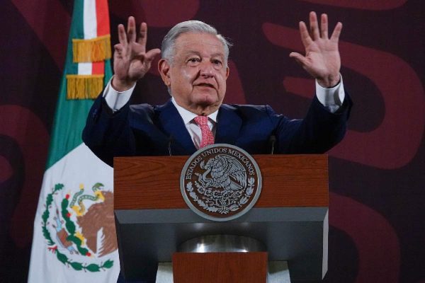 AMLO en una de sus mañaneras