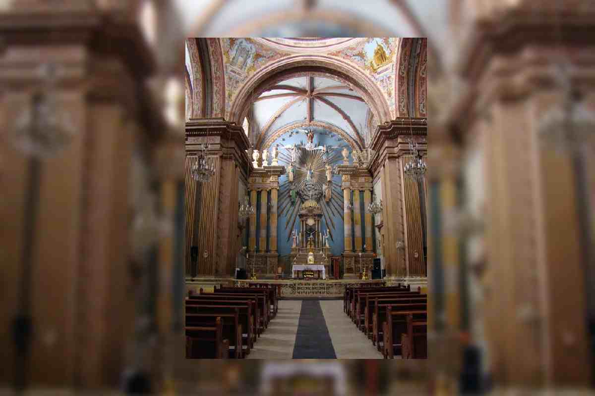 Interior de la iglesia del convento de Jala, Nayarit.