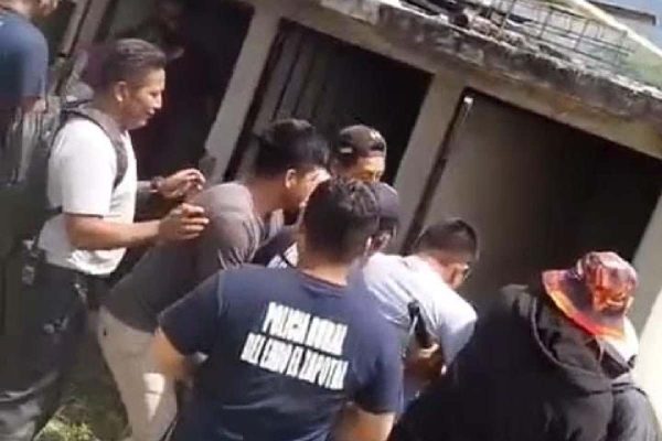 Pobladores encarcelan a alcalde interino de Ocosingo, Chiapas