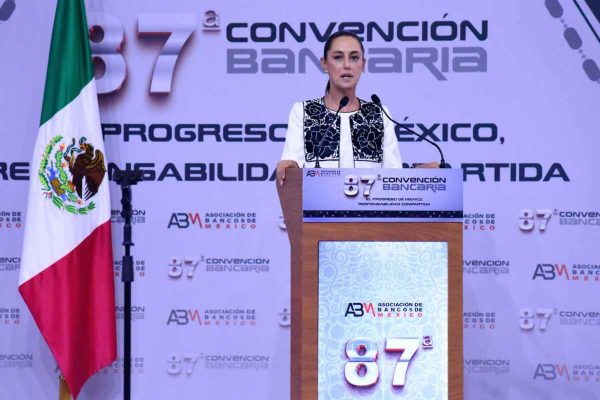 Sheinbaum Convención Nacional Bancaria