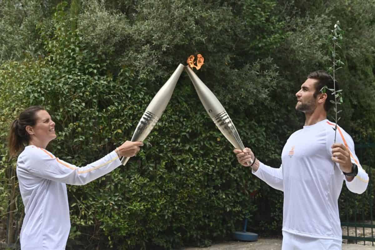 relevo antorcha olímpica parís 2024