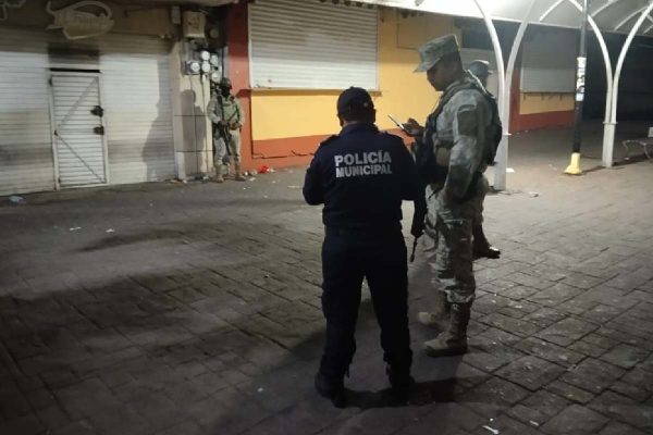 policías y militares atienden ataque armado en bar del centro de chilpancingo que dejó res muertos