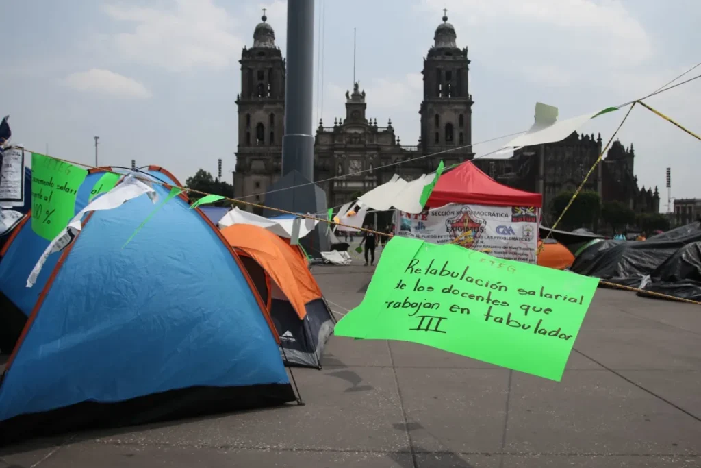 CNTE libera acceso al Metro y se reúne con Segob en CDMX; en Chiapas toman gasolineras (1)
