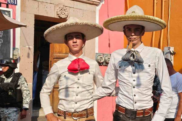 Jovenes-Charros-mitin-Xochitl