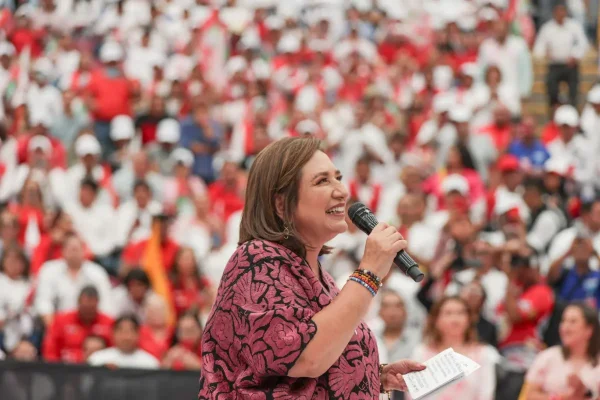 Xóchitl Gálvez minimiza salida de Alejandra del Moral