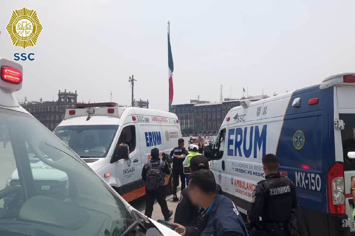 normalistas ayotzinapa palacio nacional